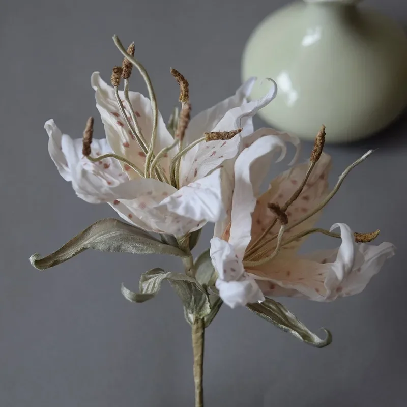 Lily, soft rod hairpin, Chinese style antique Hanfu headdress, handmade ironing, ancient dress, disc hair hairpin.