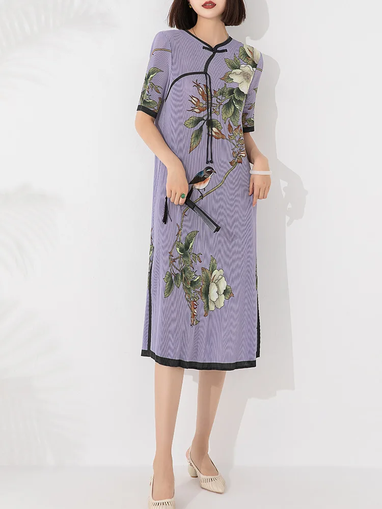 

MIYAKE new women fashionable loose oversized retro printed cheongsam style with elegant slit and mid length dress [20240664]
