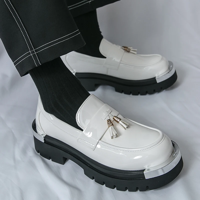 

New Men Classic Fringed Shoes Men Thick-soled Anti-slip Business Fashion Loafers European American Banquet Shoes Men Sizes 38-46