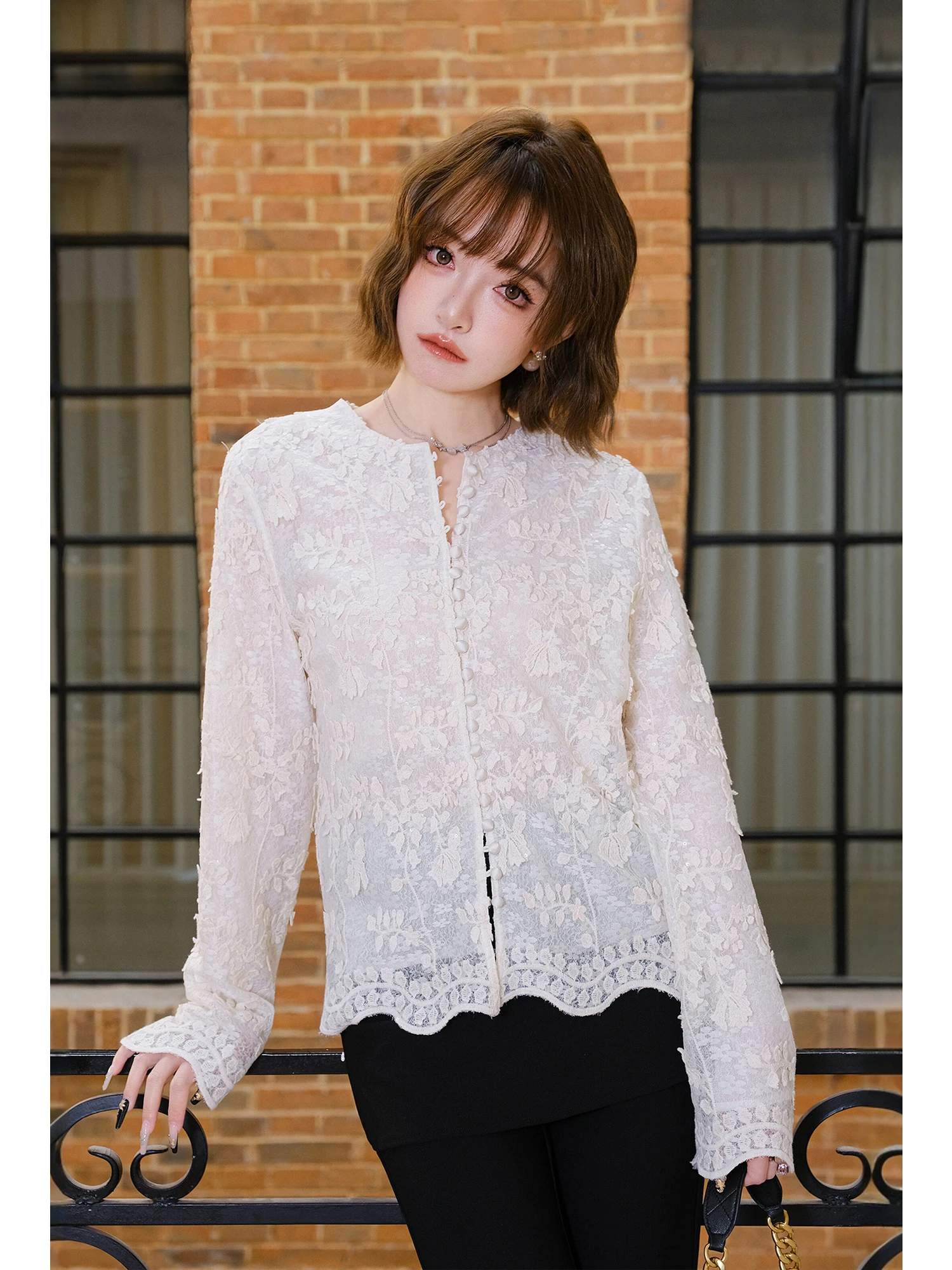 

Женский кардиган MIUCO в китайском стиле с вышивкой и пайетками, на пуговицах, с круглым вырезом, весенний, модный, универсальный топ