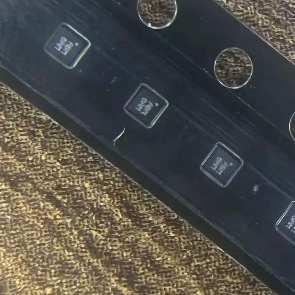 

MAX6401BS22 MAX6401BS22+T（5pcs）UCSP-4(1.1x1.1)​ MARK ABM Electronic Component Chip IC Integrated Circuit Spot