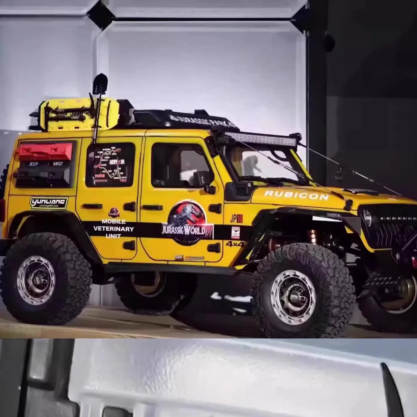 

1/8 RC Crawler Scale Accessories Backpack Shovel Hammer Recovery Board for Rlaarlo MK07 CROSSRC YIKONG 4083 Decor Upgrade Parts