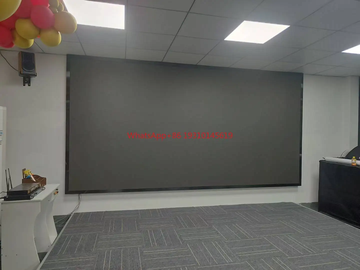 

Цифровой рекламный экран для помещений, электронный большой рекламный дисплей, полноцветный рекламный экран для угловых стен зданий, настенный рекламный экран