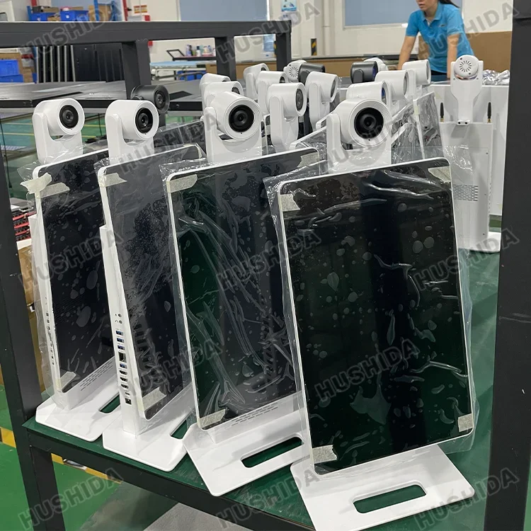 15.6 Inch Screen Live Streaming All in One Machine 4k Livestream 50mp Camera Facebook and Youtube