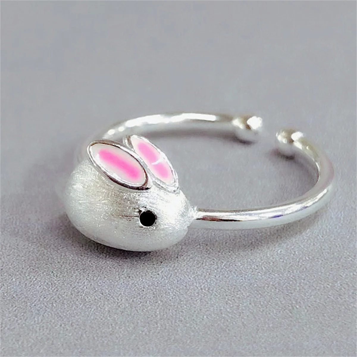 Women's Vintage Rabbit Charm Finger Ring