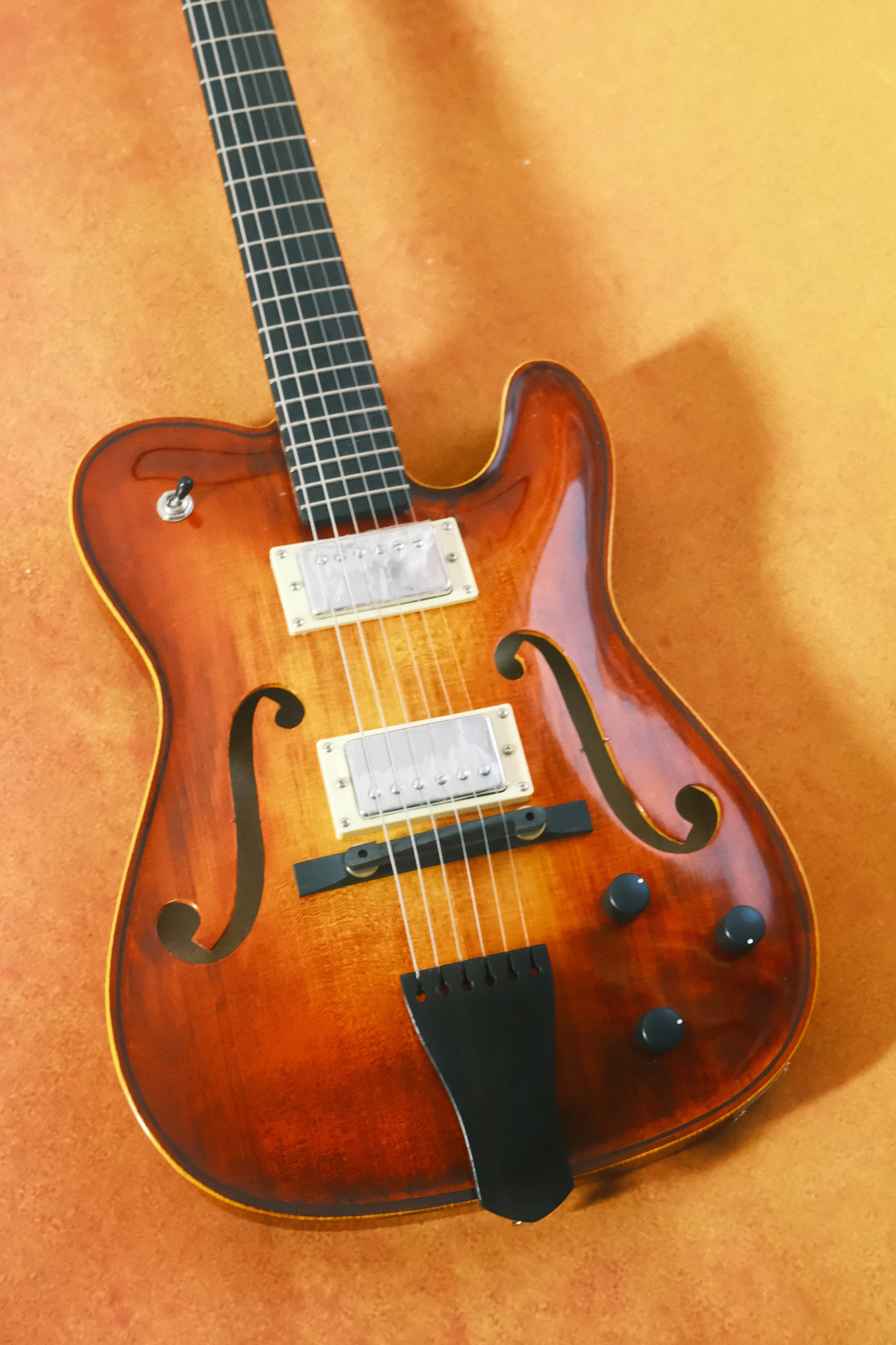 Handcrafted Carved Archtop Hollow Body Electric Guitar Solid Spruce Top Maple Back Mahogany Neck Ebony Fingerboard Jazz Guitar view 3