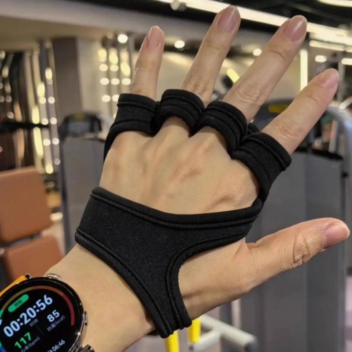 

Fitn Yoga Gloves Anti-slip Breathable Weightlifting Single Bar Training Equipment Strength Cycling Sports ex f Fing...