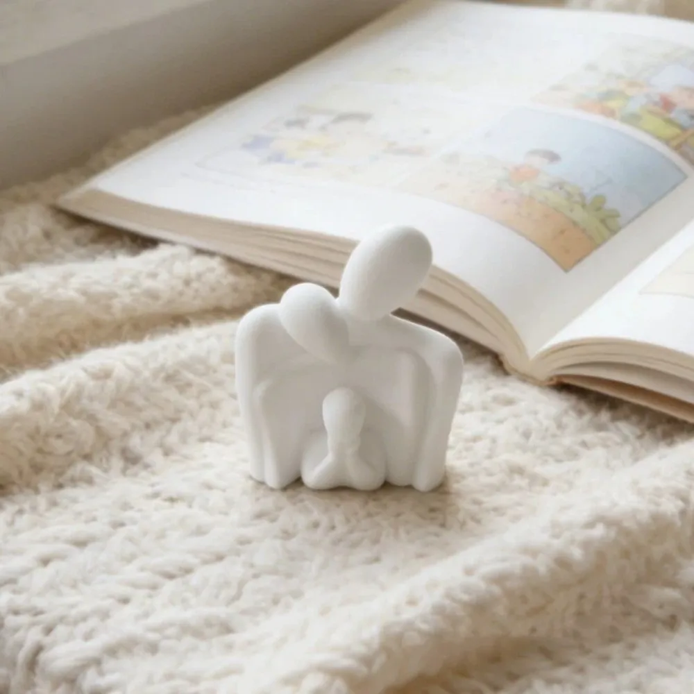 Parent-Child Abstract Family Sculpture Ornaments 3D Printed Minimalist Figure Statue Home Decor 4 Persons Figurine Decoration