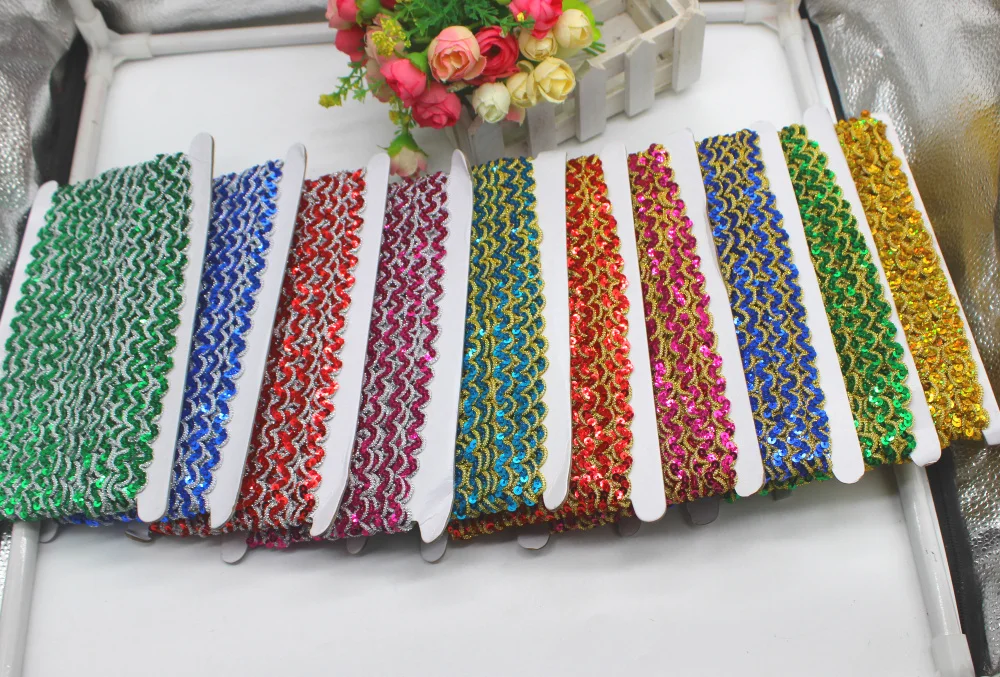 Sequined Lace Ribbons 13 Yards/lot Diy Cosplay Costumes Trims Embroidered Braided Band Lace Clothes Accessories 1.5CM Wide