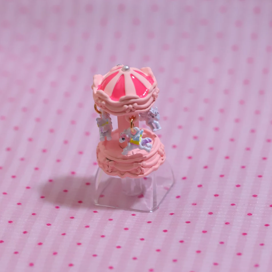 1 Stück personalisierte transparente kreative rosa Karussell-Tastenkappen, Mädchengeschenk für mechanische Tastatur mit Kreuzachse, benutzerdefinierte Tastenkappen