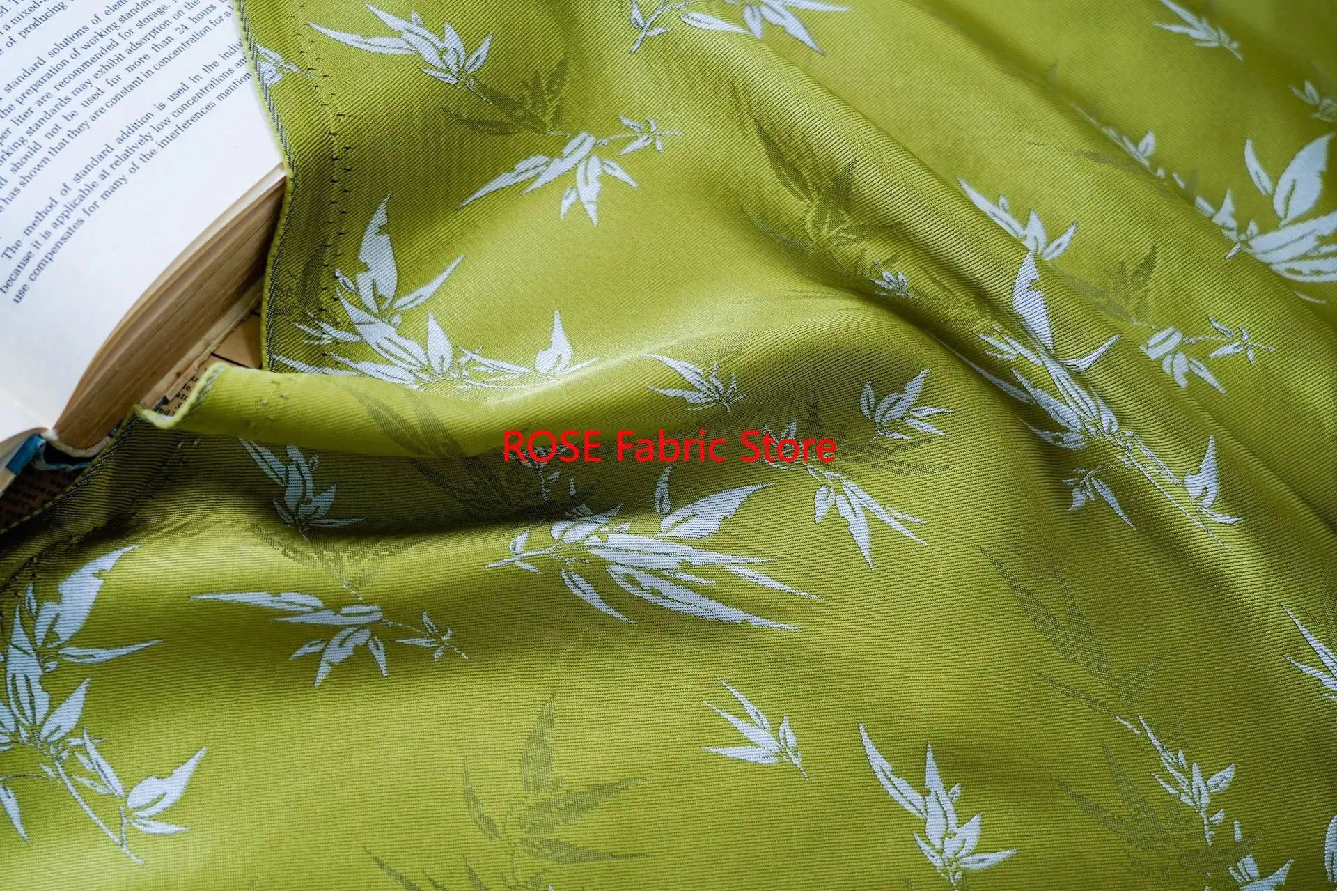 1 metr tkaniny żakardowej w stylu chińskim z zielonymi liśćmi bambusa, materiał do szycia garniturów, sukienek, kamizelek, woreczków, DIY