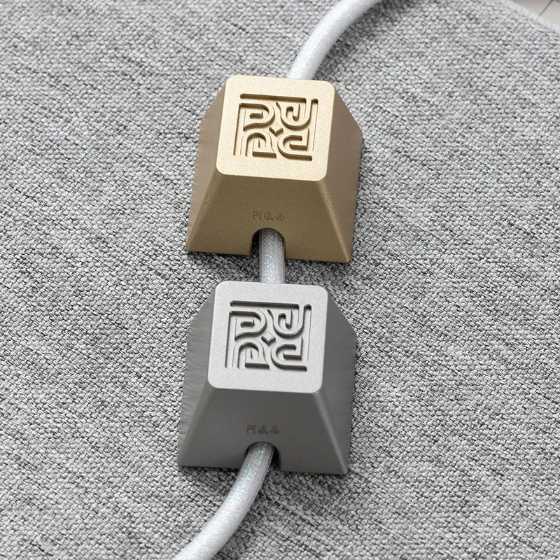 Fans custom Xiying door landmark keyboard data cable cable fixer brass stainless steel desktop cable fixation