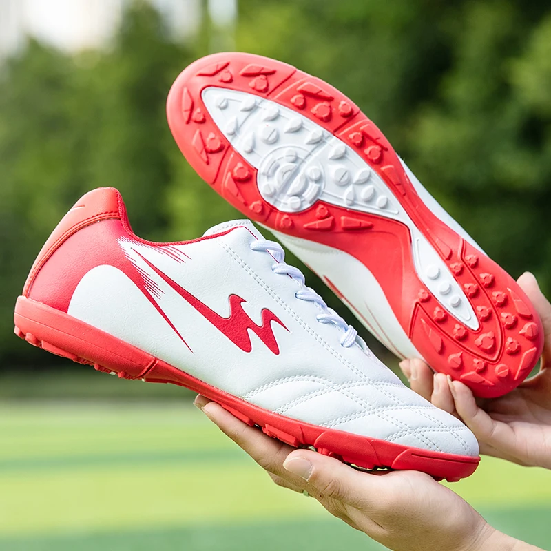 Men Long Spikes Soccer Shoes Fast Football Shoes Society Cleats Comfortable Football Field Boots Professional Unisex Sneaker