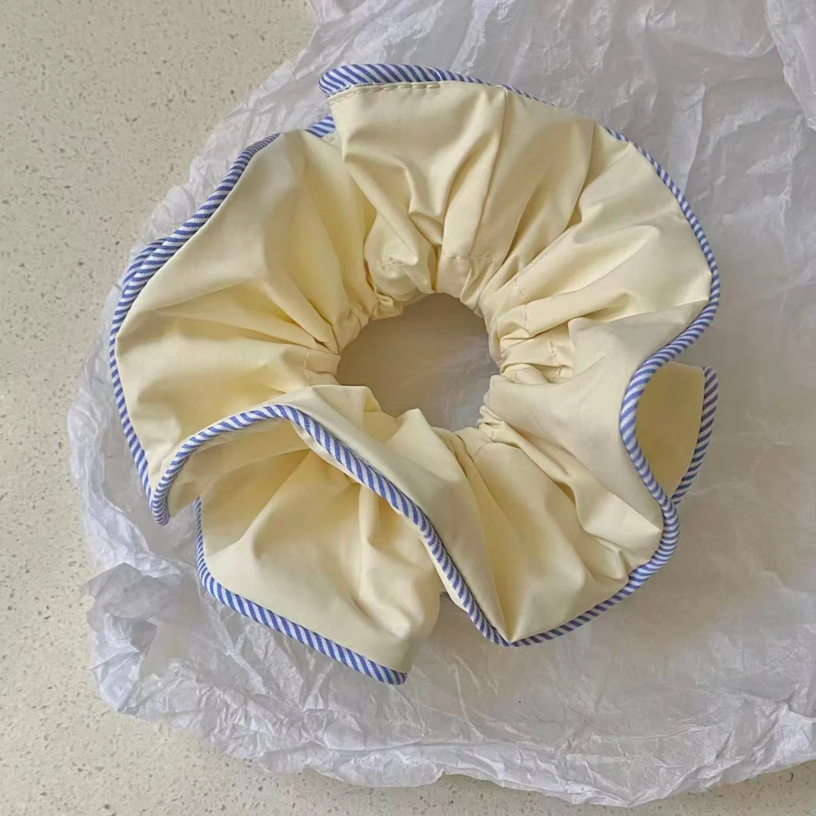 قطعة واحدة من ربطات الشعر باللونين الأزرق الفاتح والأصفر مع حافة مخططة زرقاء، إكسسوارات شعر كلاسيكية لطيفة للنساء والفتيات، وتصفيف يومي وهدايا