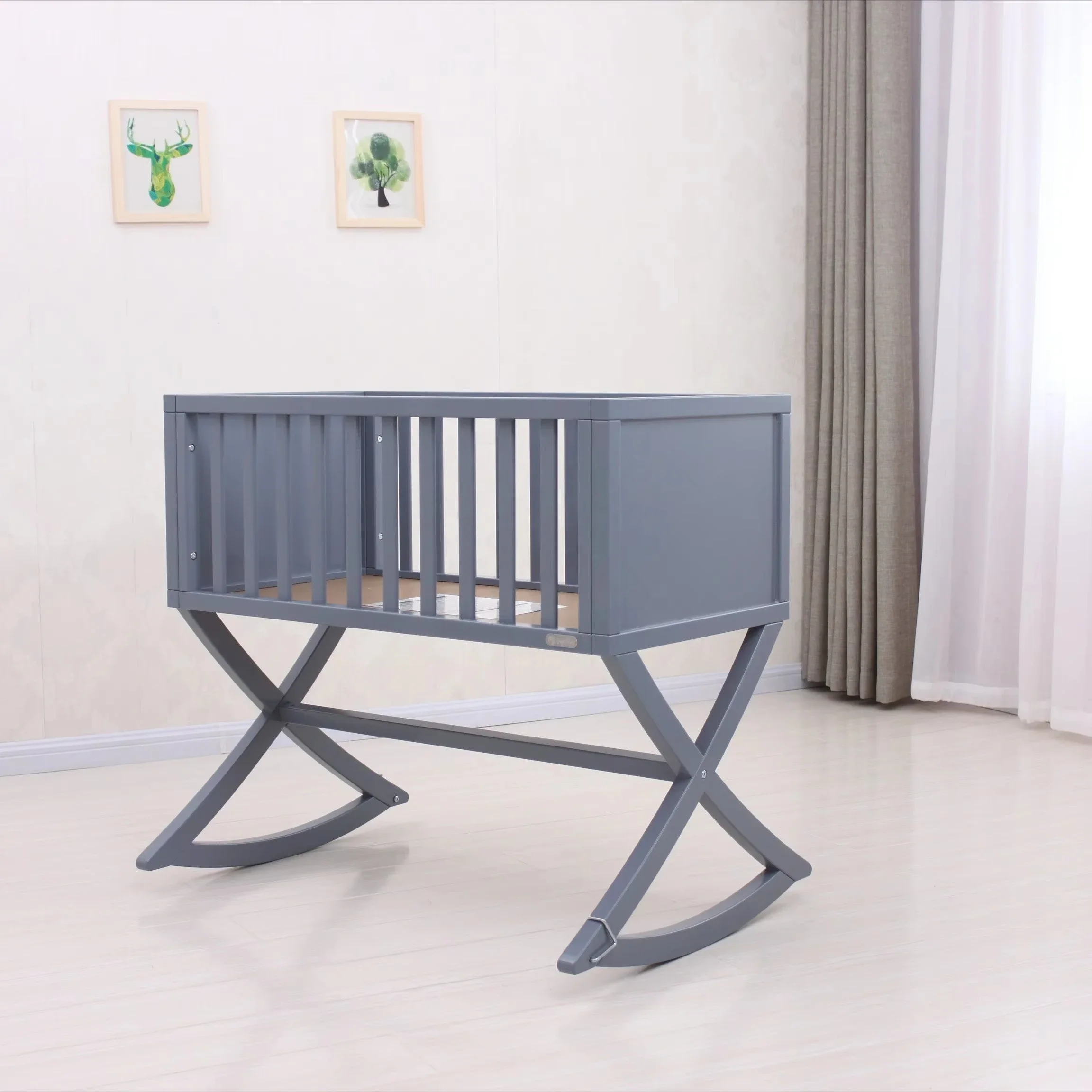 Folding Infant Crib Baby Bed Modern Wood Zealand Radiata Pine Durable adjustable Mobile Baby Bassinet Bed for 0-3 Years Child