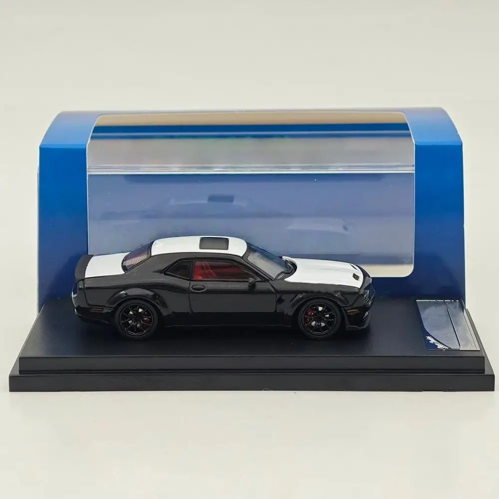 SH 1:64 For Challenger SRT Hellcat Texas State Trooper Black Diecast Model Car Miniature Limited Collection Toy Vehicle Models