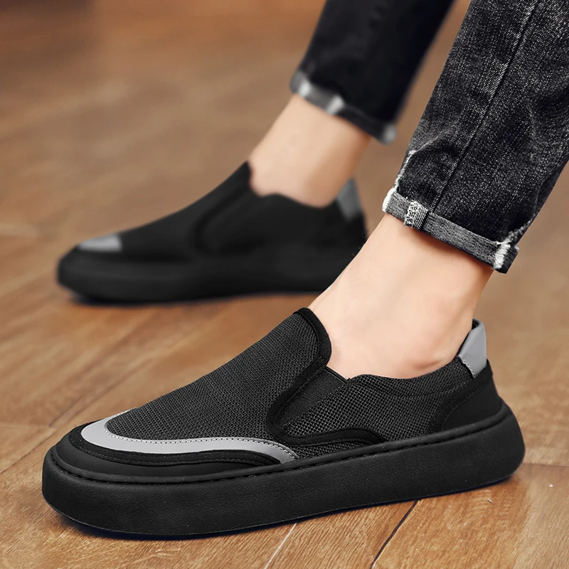 Fashion Men Loafers Summer Casual Shoes Male Good Quality Flat Canvas Sneakers Men New Breathable Menโs Slip On Vulcanized