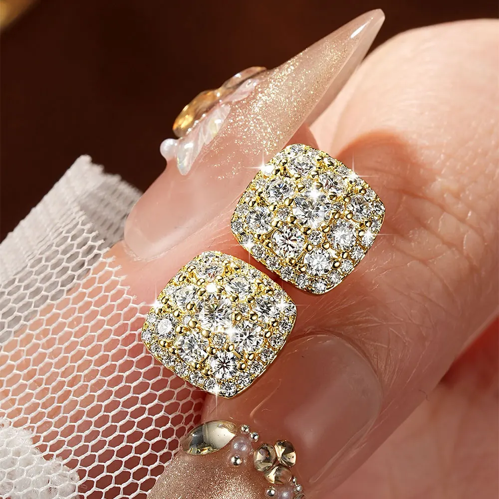 Celestinova D Color GRA Boucles d'oreilles pour femmes en or 14 carats, moissanite taille carrée, solitaires, bijoux de créateur classiques