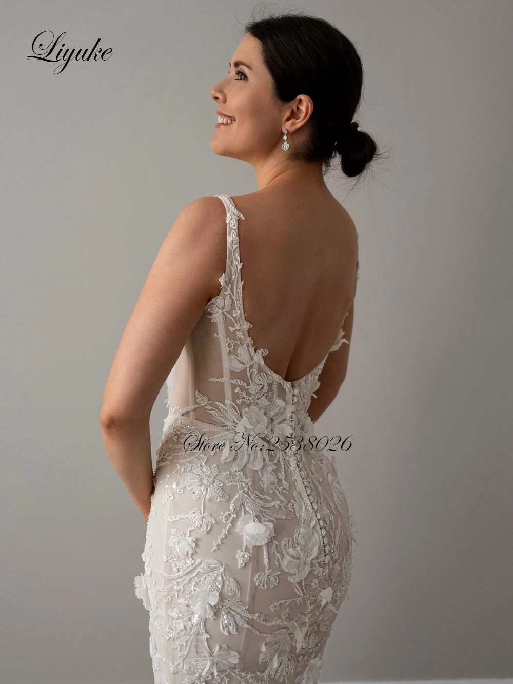 Liyuke Customize Alluring Beading 3D Appliques Flowers Mermaid Wedding Dresses Romantic Spaghetti Straps Sweetheart Bridal Gowns