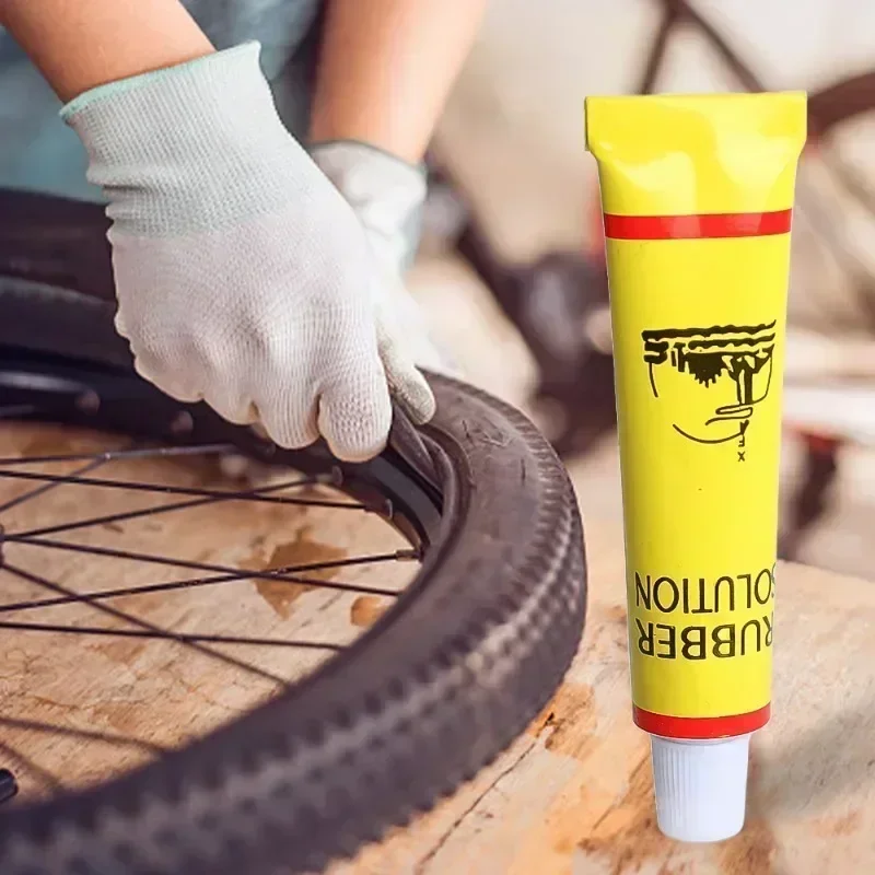 Universal Car Tire Puncture Repairing Glue, cola portátil para pneus, ferramentas de reparo do tubo interno, motocicleta, bicicleta, caminhão, 6ml