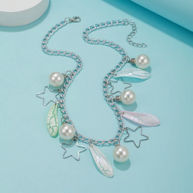 Dulce colgante de pétalo romántico, collar con pechera, perla femenina, cadena de clavícula de estrella de cinco puntas, nueva joyería transfronteriza al por mayor