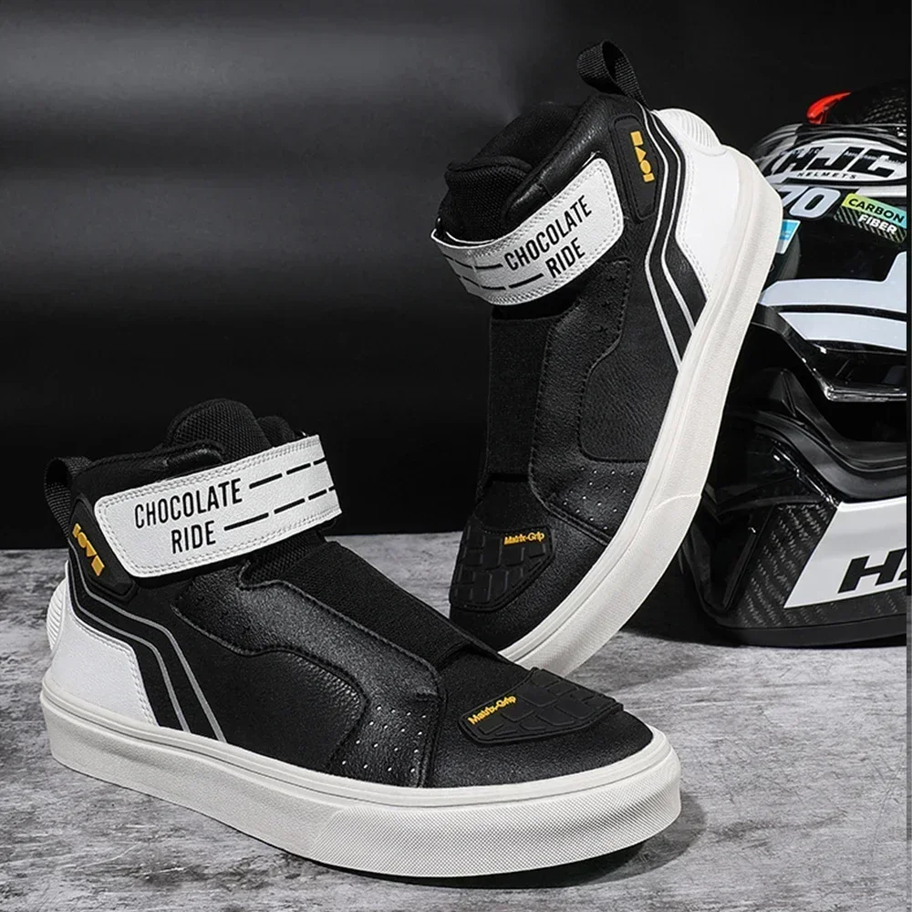 Motorcycle Riding Shoes Men Casual Style Anti-slip Moto Equipment Breathable Durable Comfortable Reflective Off-road Motorbike