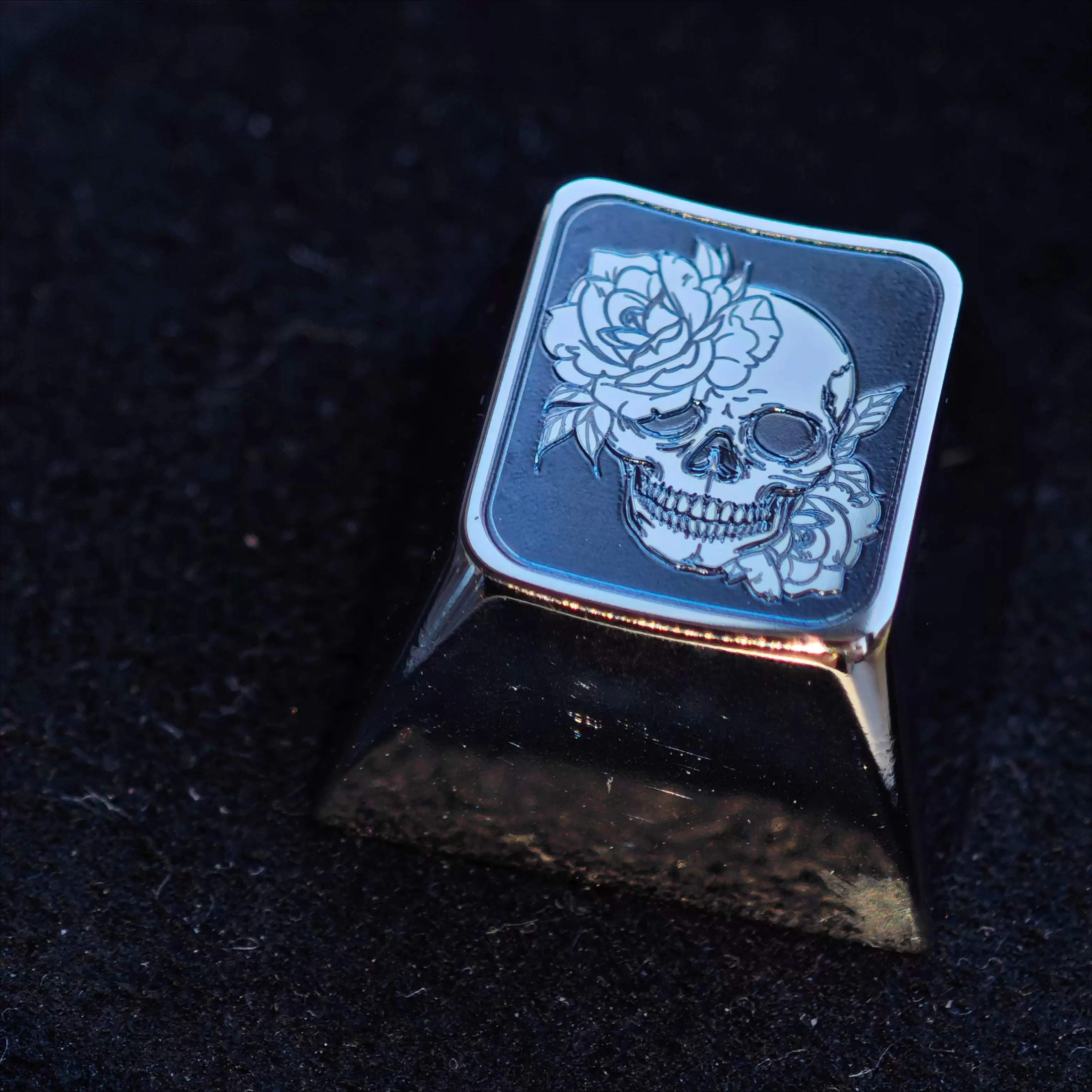 Skull Rose Keycap Mechanical Keyboard Customization Personalized Customization Cross Shaft Body Rebirth