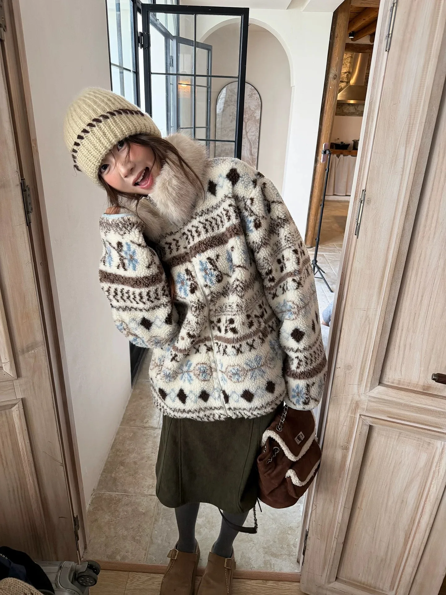 

Шерсть ягненка и милая военная парка с капюшоном, строительная техническая ткань, водостойкий корпус, шнурок, регулировка, штормовый стиль