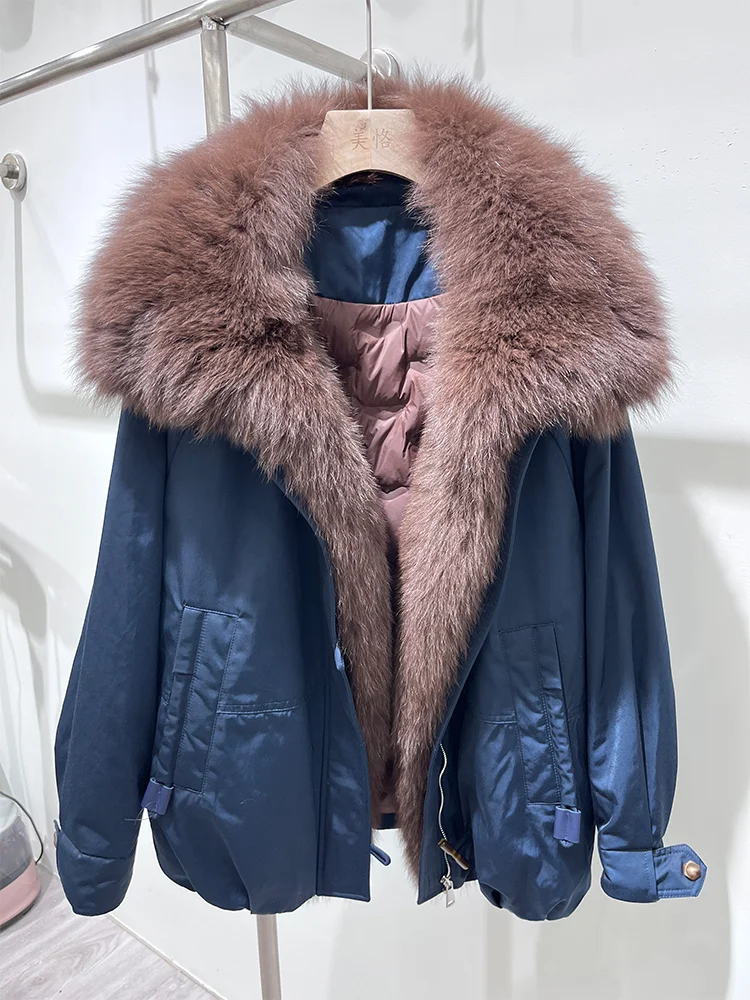 เสื้อโค้ทขนห่านสำหรับผู้หญิงแฟชั่นใหม่ปี 2025 สำหรับฤดูหนาว ตกแต่งด้วยขนจิ้งจอกแท้ พร้อมปกขนจิ้งจอกแท้