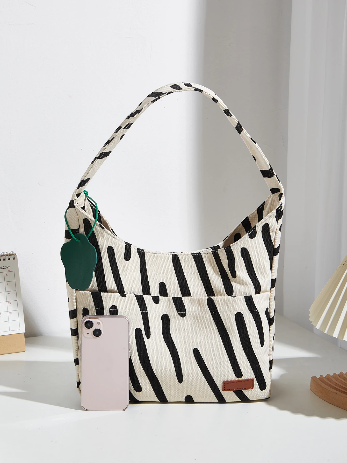 กระเป๋าสะพายไหล่ข้างเดียวลายกร - Interior Design Exhibition บทวิจารณ์และราคา