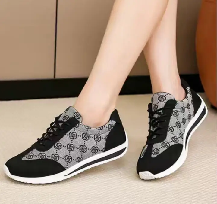 

Кроссовки женские с цветочной вышивкой, брендовые дизайнерские кеды на платформе, легкие повседневные туфли на плоской подошве, в стиле ретро, осень