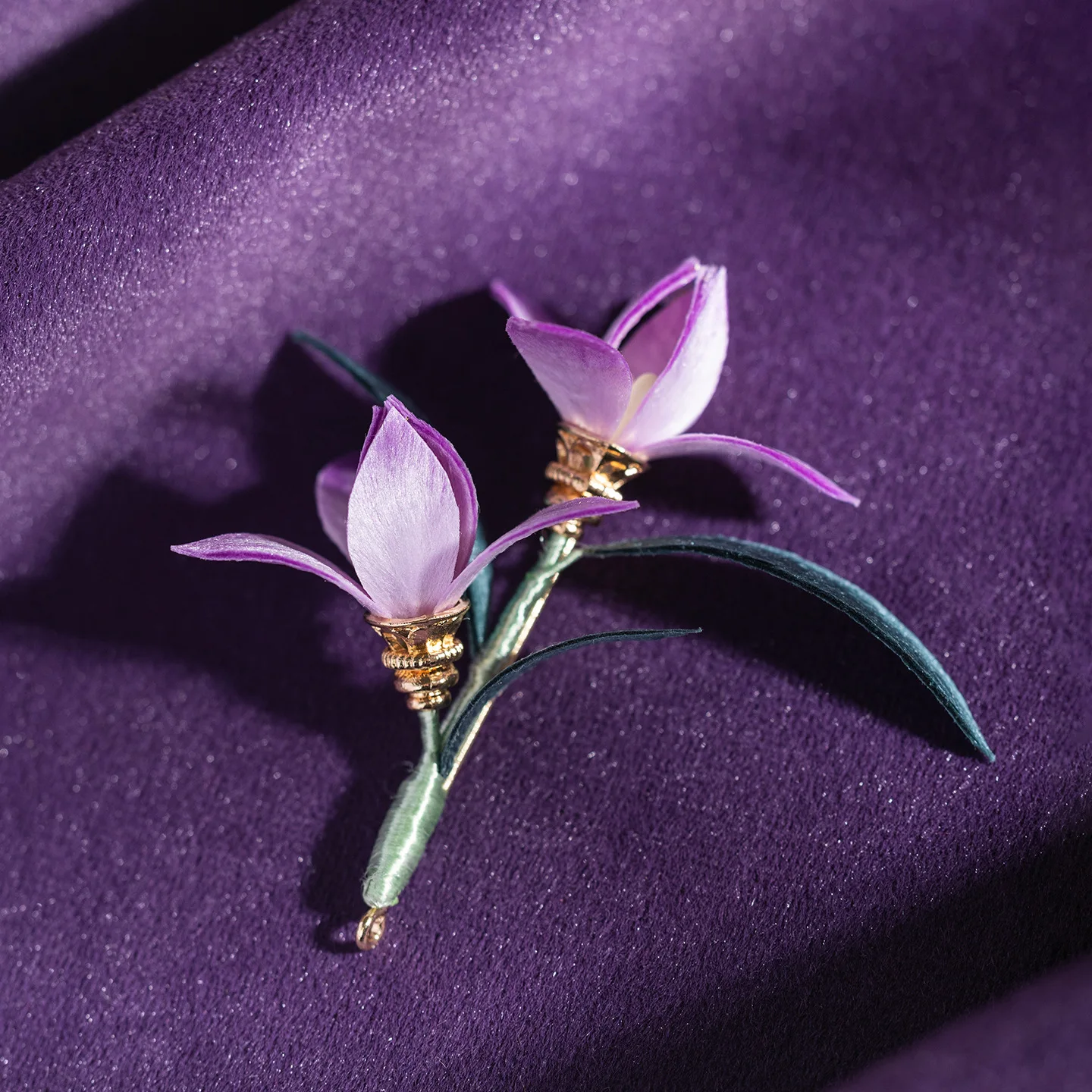 Chinese Style Handmade Intangible Cultural Heritage Velvet Flower Purple Magnolia Brooch Hanfu Cheongsam Accessories Elegant Exq