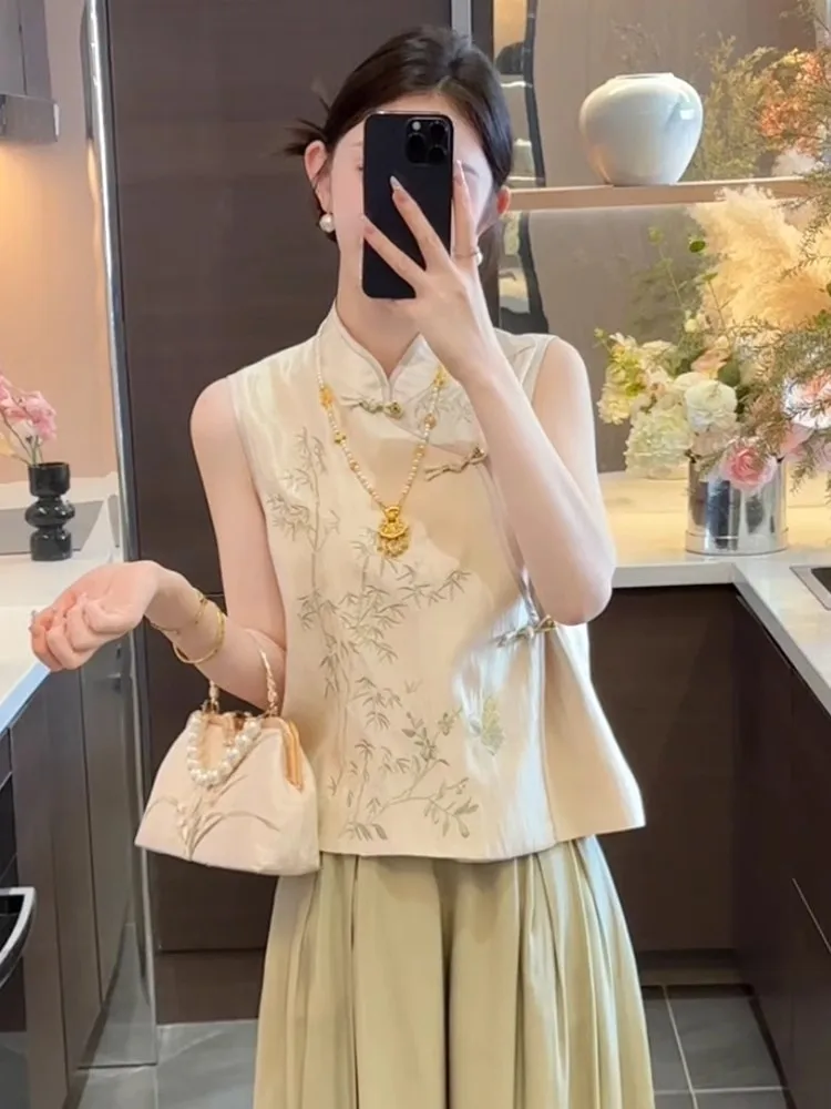 

Новая китайская блузка из бамбука с вышивкой, асимметричным воротником и разрезом, женская, летняя 2025, в этническом стиле, трендовая, маленькая...