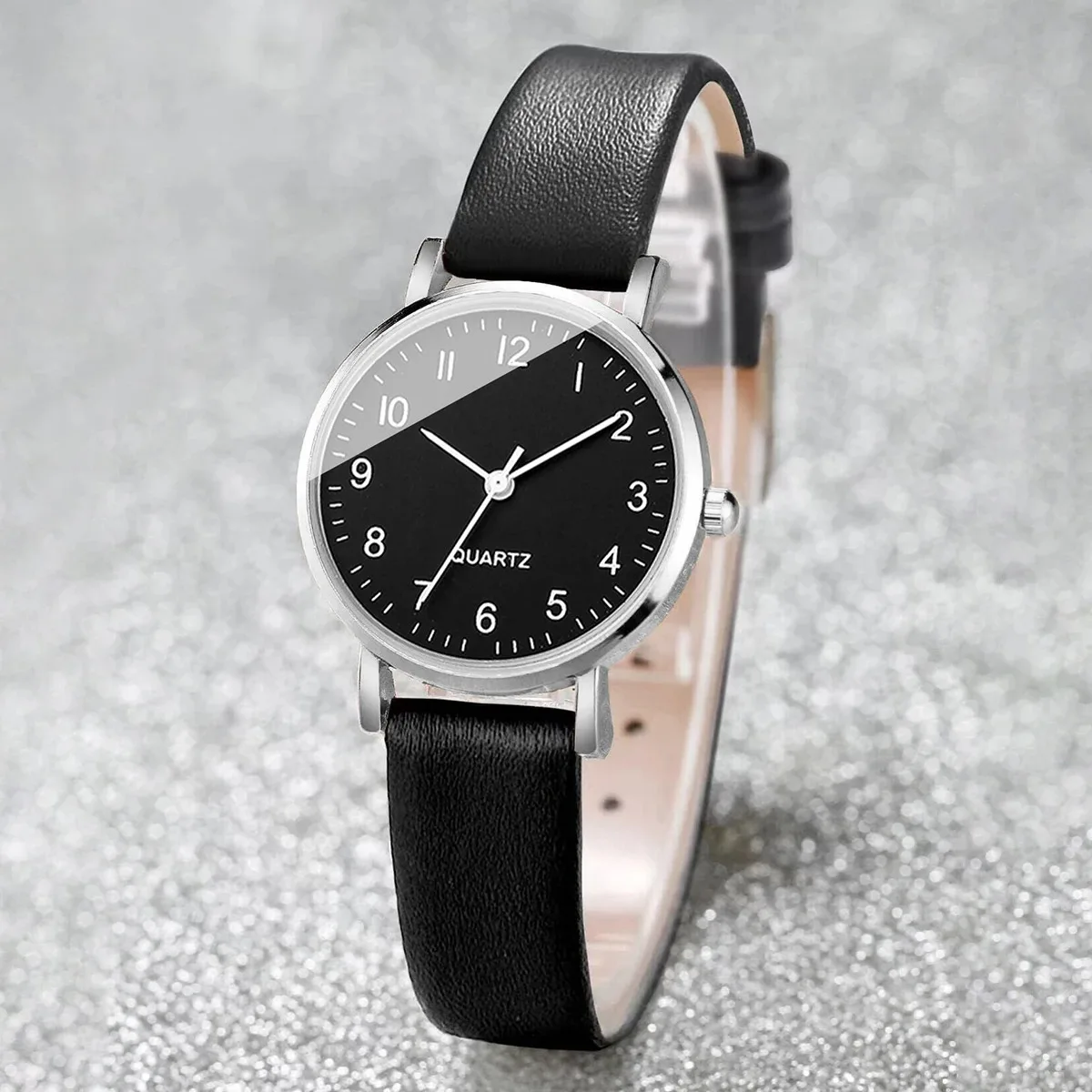 Women's Simple Leather Strap Quartz Watch, Gift