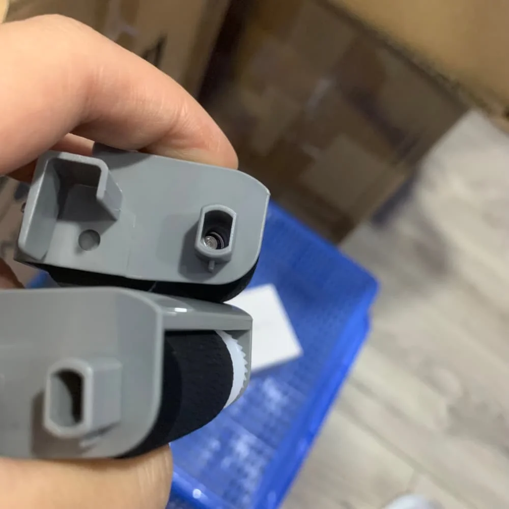 

1X 302RV94070 2RV94070 Pickup Feed Roller for Kyocera P2235 P2335 P2040 M2135 M2235 M2635 M2735 M2835 M2040 M2540 M2640 PF-1100