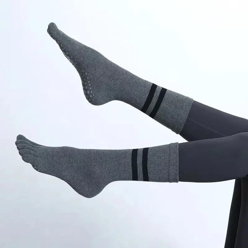 Women's Mid-Tube Breathable Yoga Socks Non-Slip Five Finger Pilates Cotton Fitness Dance Ballet Indoor Floor Socks