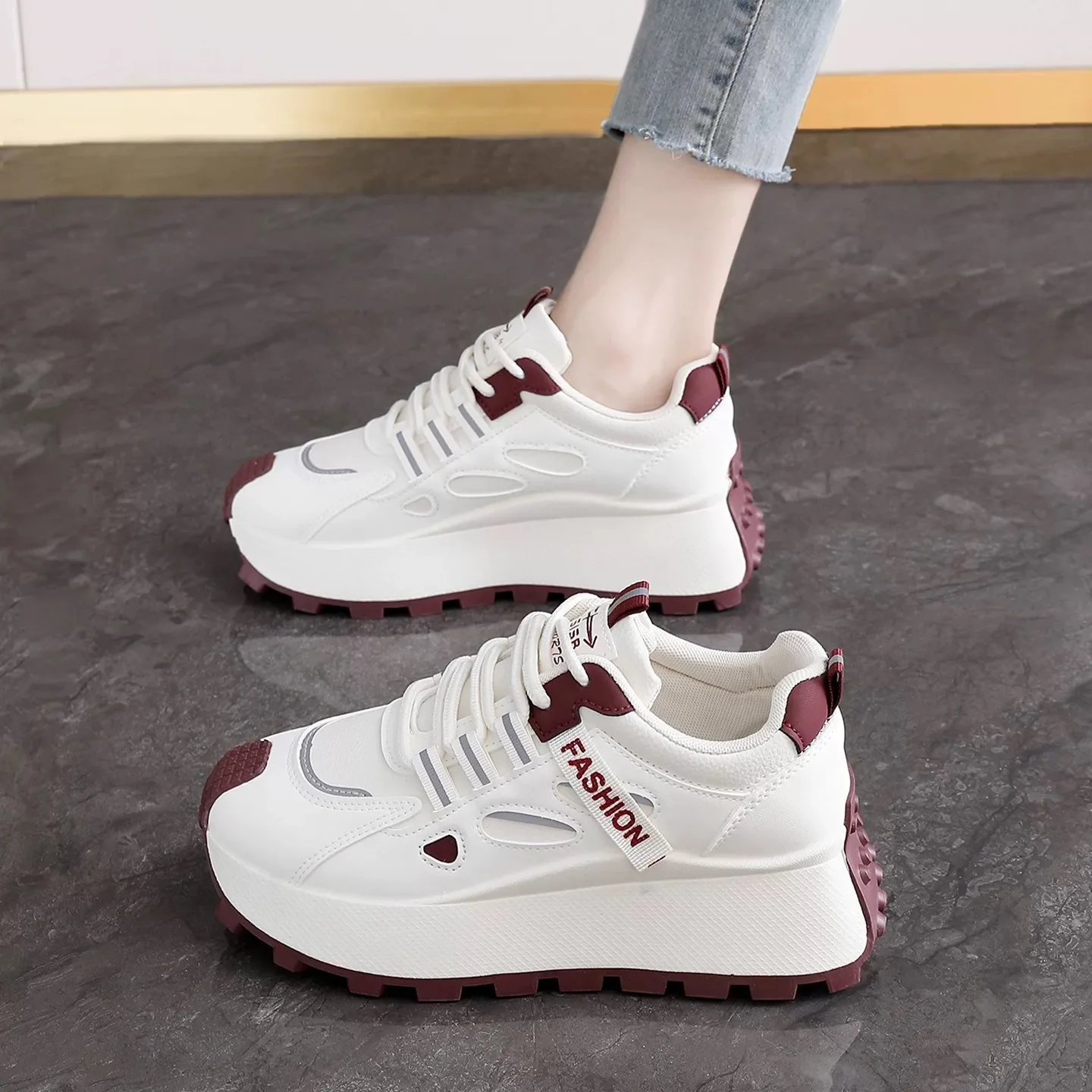 Women's Trendy Sports Shoes Spring Autumn Soft Soles Fashion Casual Breathable Mesh Upper Board Shoes