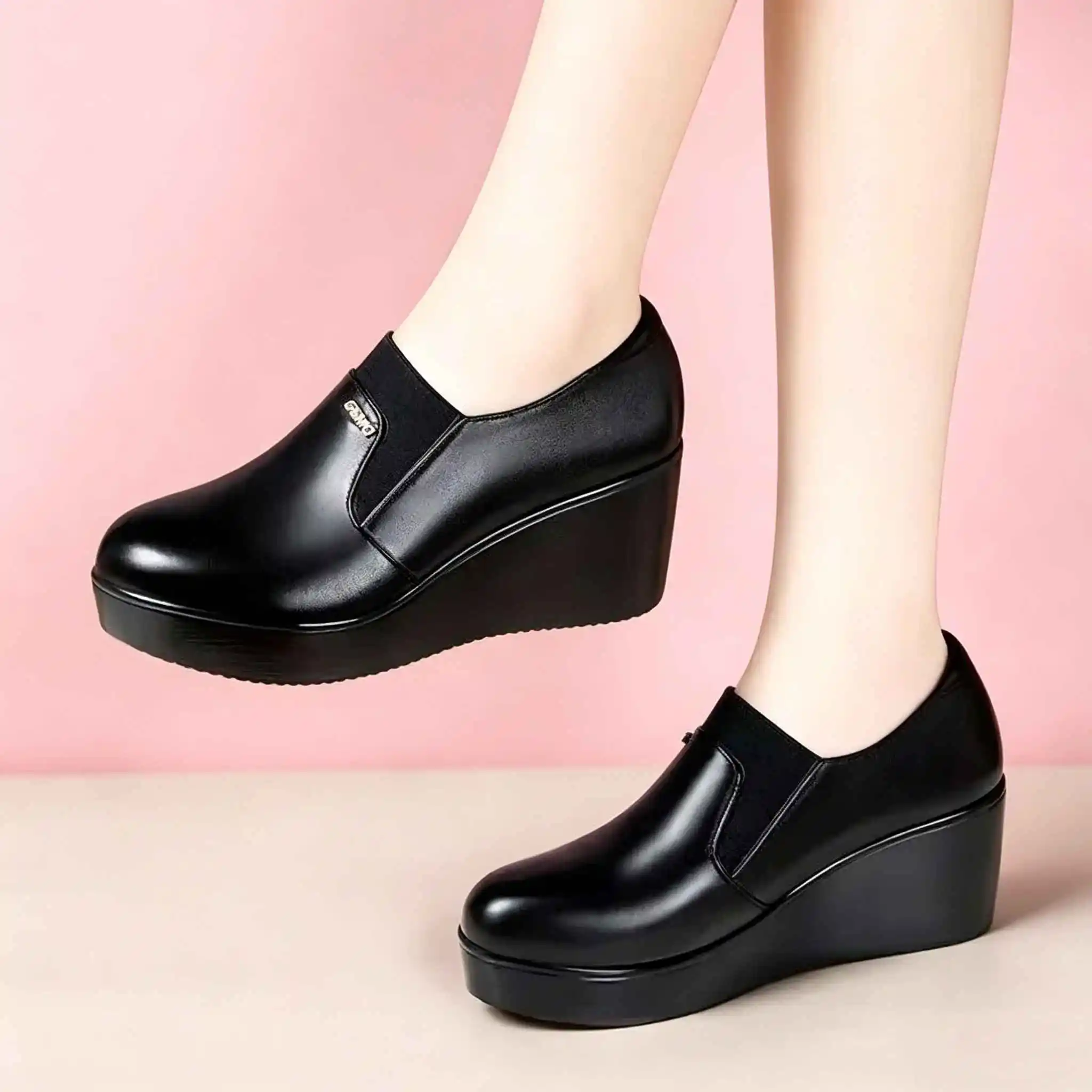 Nouvelles Chaussures à Talons Carrés Mi-Hauts de 6 cm, Taille 33-43, à Bouche Profonde, avec Fourrure, Collection Automne 2026, en Cuir Souple Noir, pour Bureau et Maman