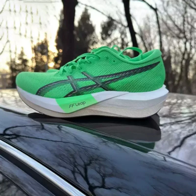Asics Men SUPERBLAST 3 Bright Green Lightweight Breathable Mesh Racing Marathon Running Shoes 1013A183-300