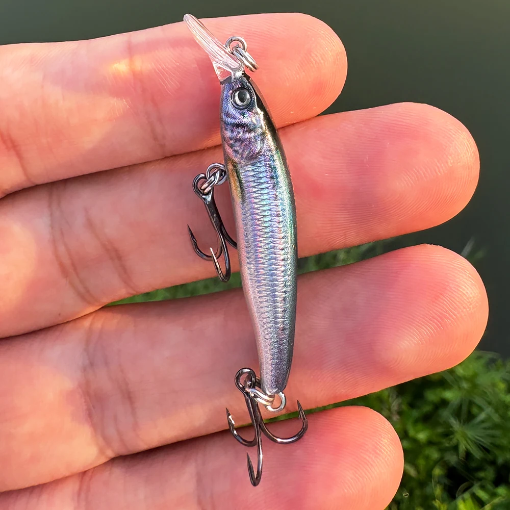 Isca Artificial Minnow Afundante 1.5g 4cm com Olhos 3D e Anzóis Triplos, Jerkbait para Pesca de Robalo e Truta, 1-5 Peças