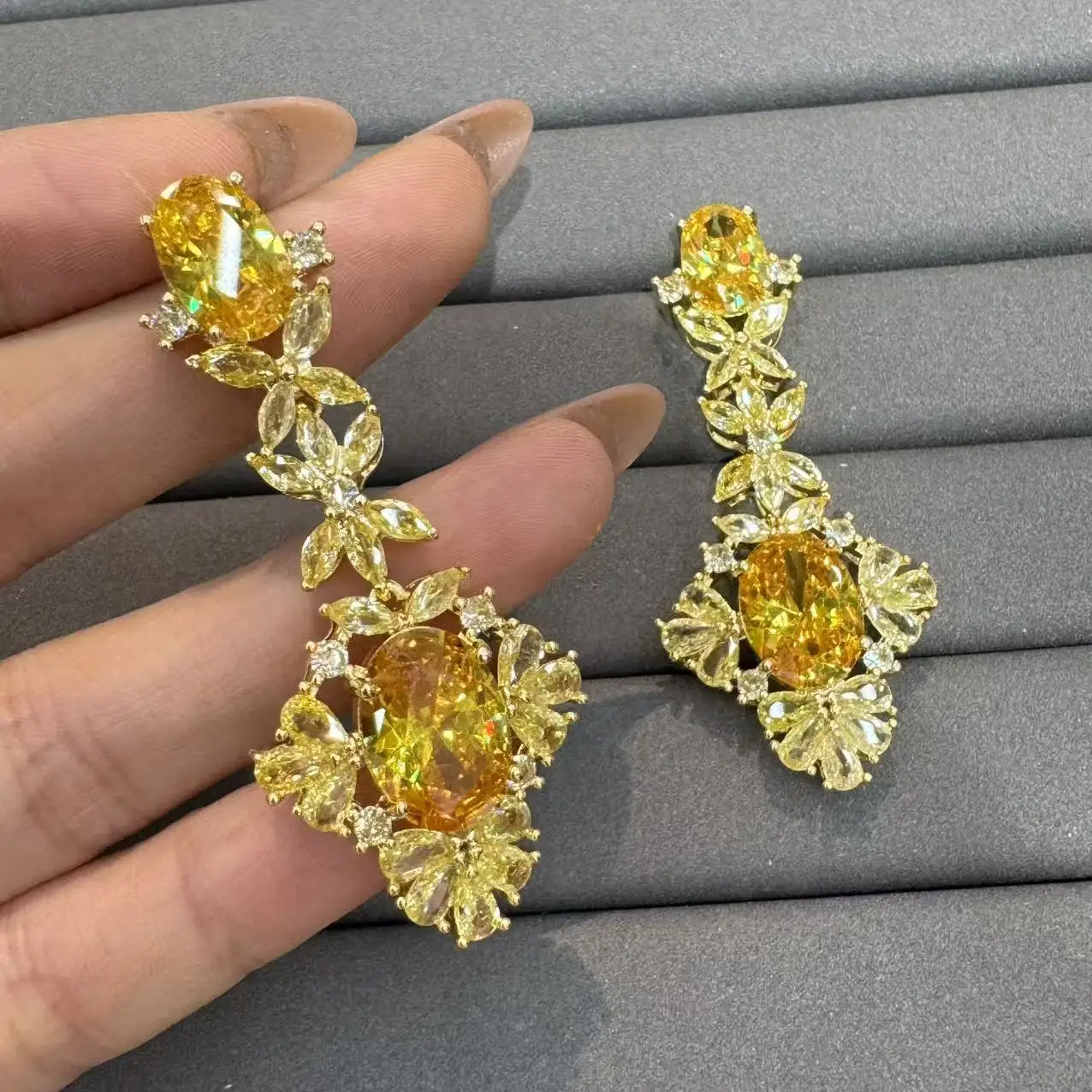 luxury-elegant-earrings-fushia-yellow-pink-dangling-earrings-flower-leaf-jewelry-dinner-party-sparkly-zirconia