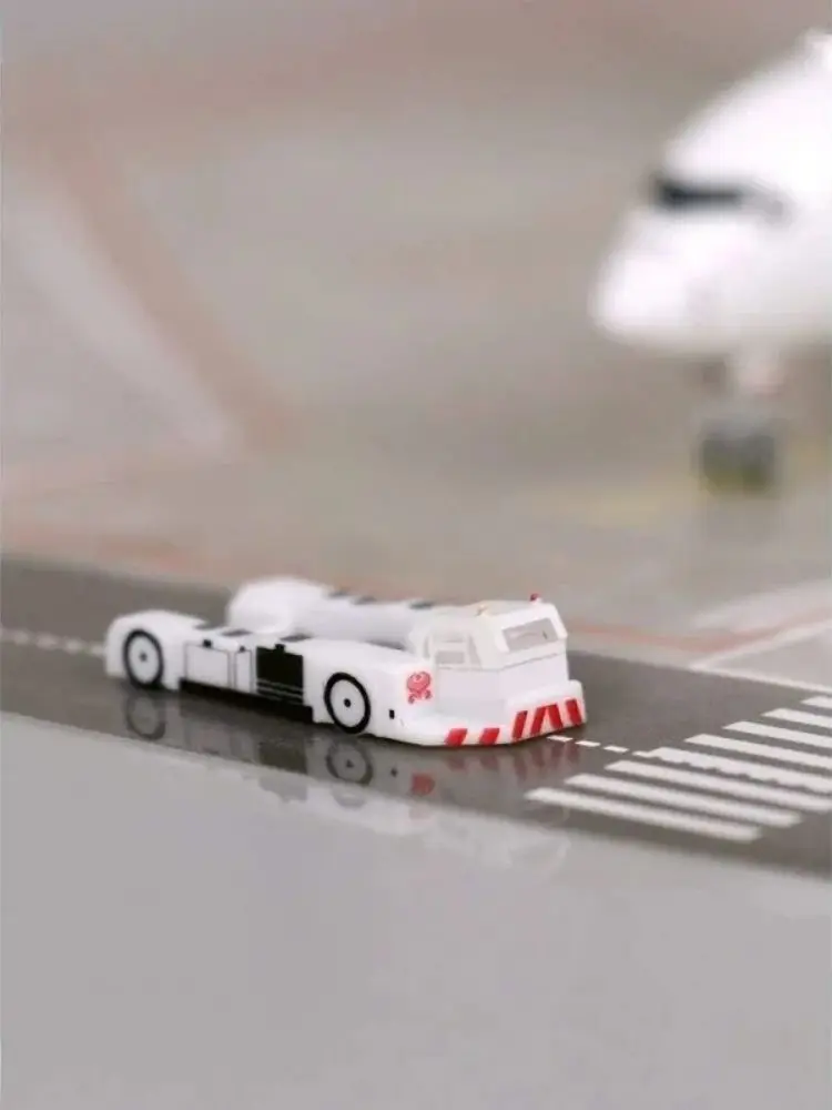 1:400 مقياس نموذج طائرة مقطورة شاحنة سحب لنموذج طائرة المشهد عرض لعبة نموذج الأولاد هدية تذكارية هواية اللعب الدعائم #6