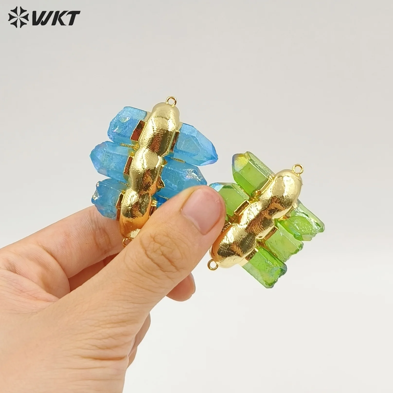 

WT-P1612 Lady Fashion Double Loops Pendant With Gold Electroplated Natural Crystal Quartz Stone Irregular Shape Jewelry Making