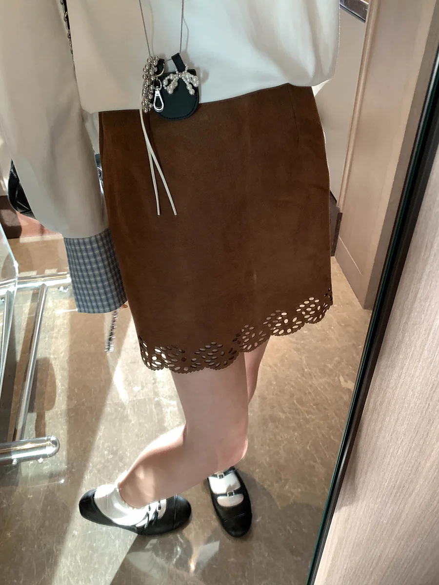 

Early spring new American retro suede hollow lace high waist slimming A-line short skirt