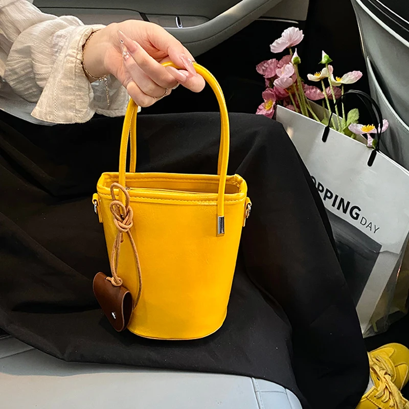 

Модные женские маленькие сумки через плечо, новинка лета 2021, простая универсальная однотонная сумка на плечо, винтажная текстура, сумки из искусственной кожи