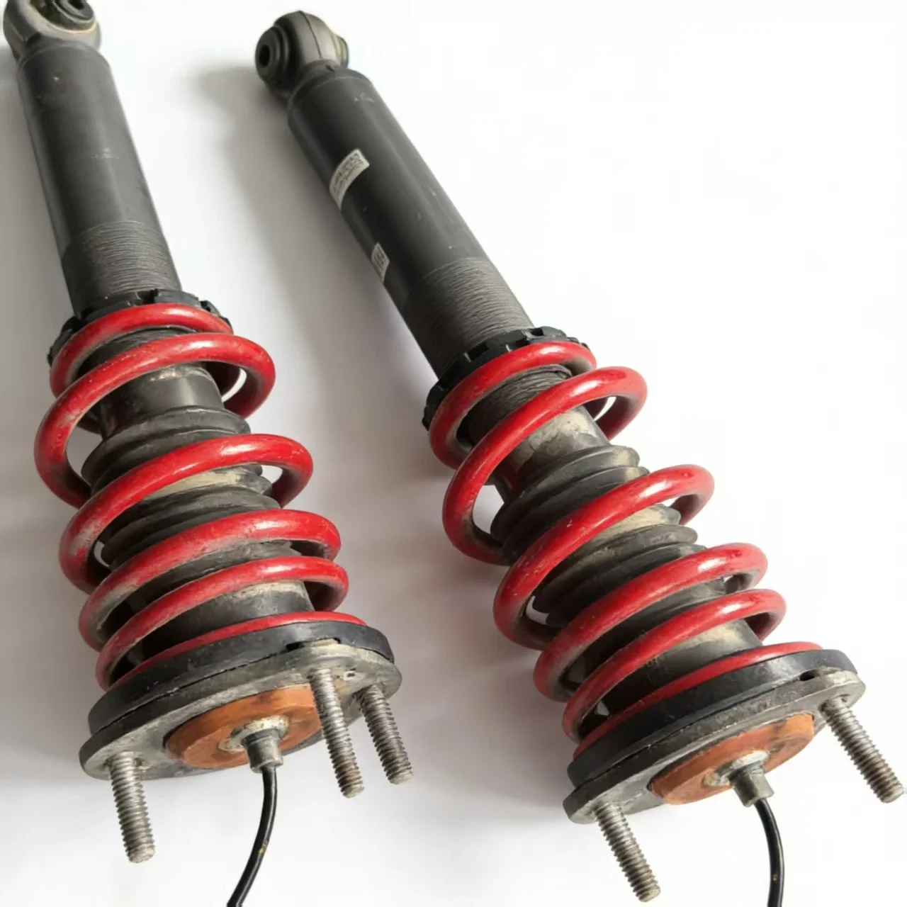 For Por-sche Carrera GT3 Shock Absorbers 99134304580 99133305181
