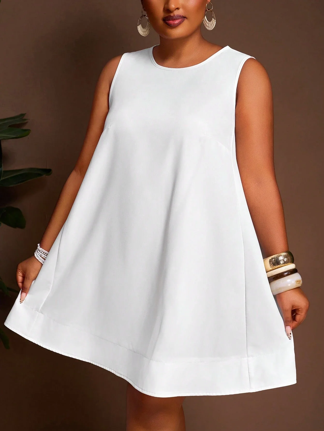

White Loose Sleeveless A-Line Plus Size Mini Dress For Women Summer Casual Outfit