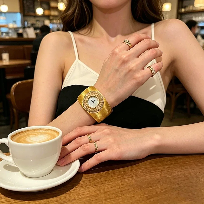 Relógio de Quartzo de Luxo Lev - Luxury Watch Drawing avaliação e preço