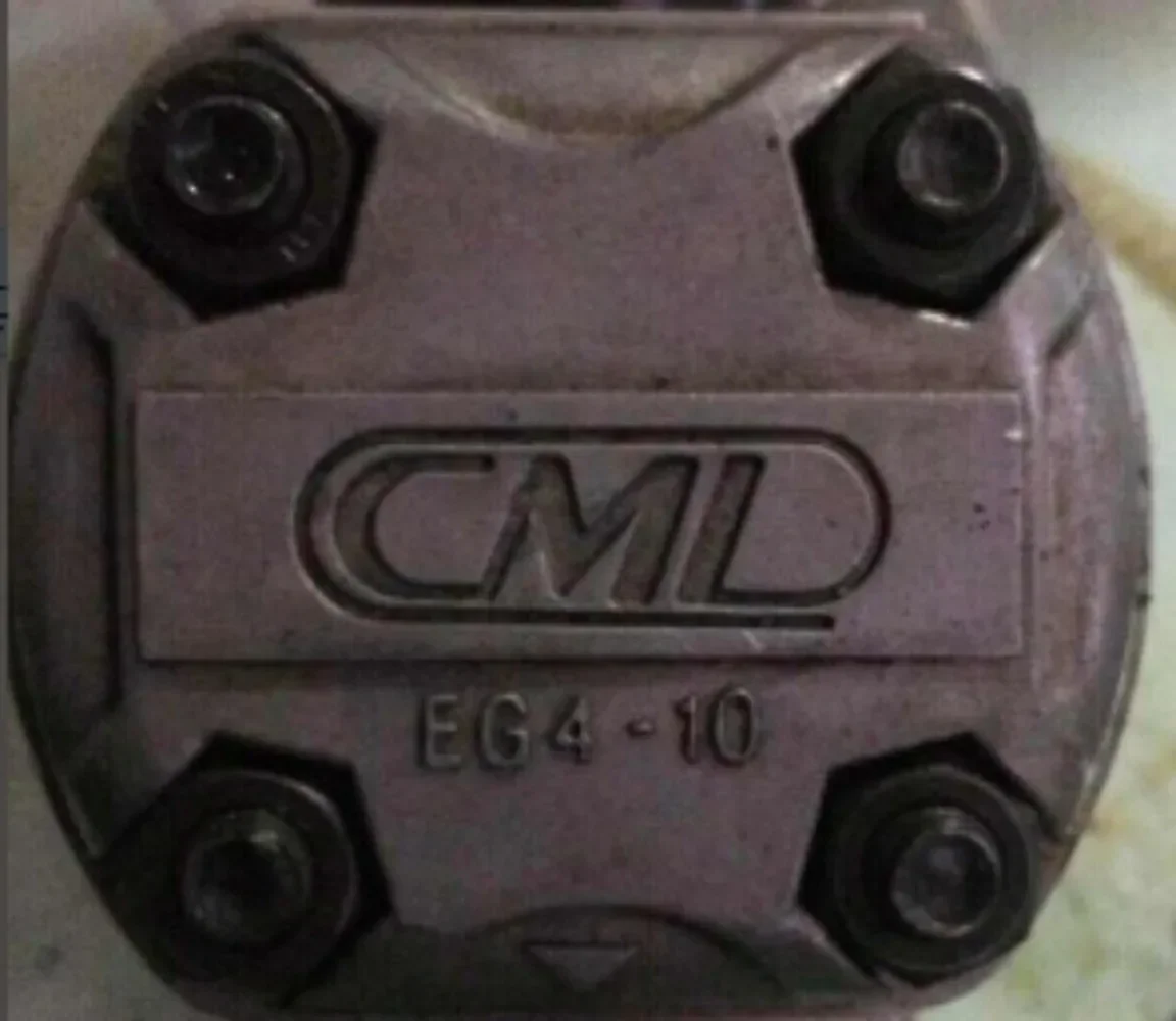 Taiwan Quanmao CML hydraulic oil pump DEGB/EBG-22/6/26/8/11/14/19/16-R L gear pump