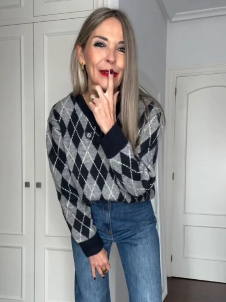 

HH женский зимний модный ретро свободный универсальный короткий свитер с v-образным вырезом Argyle женский уличный повседневный пуловер с длинными рукавами